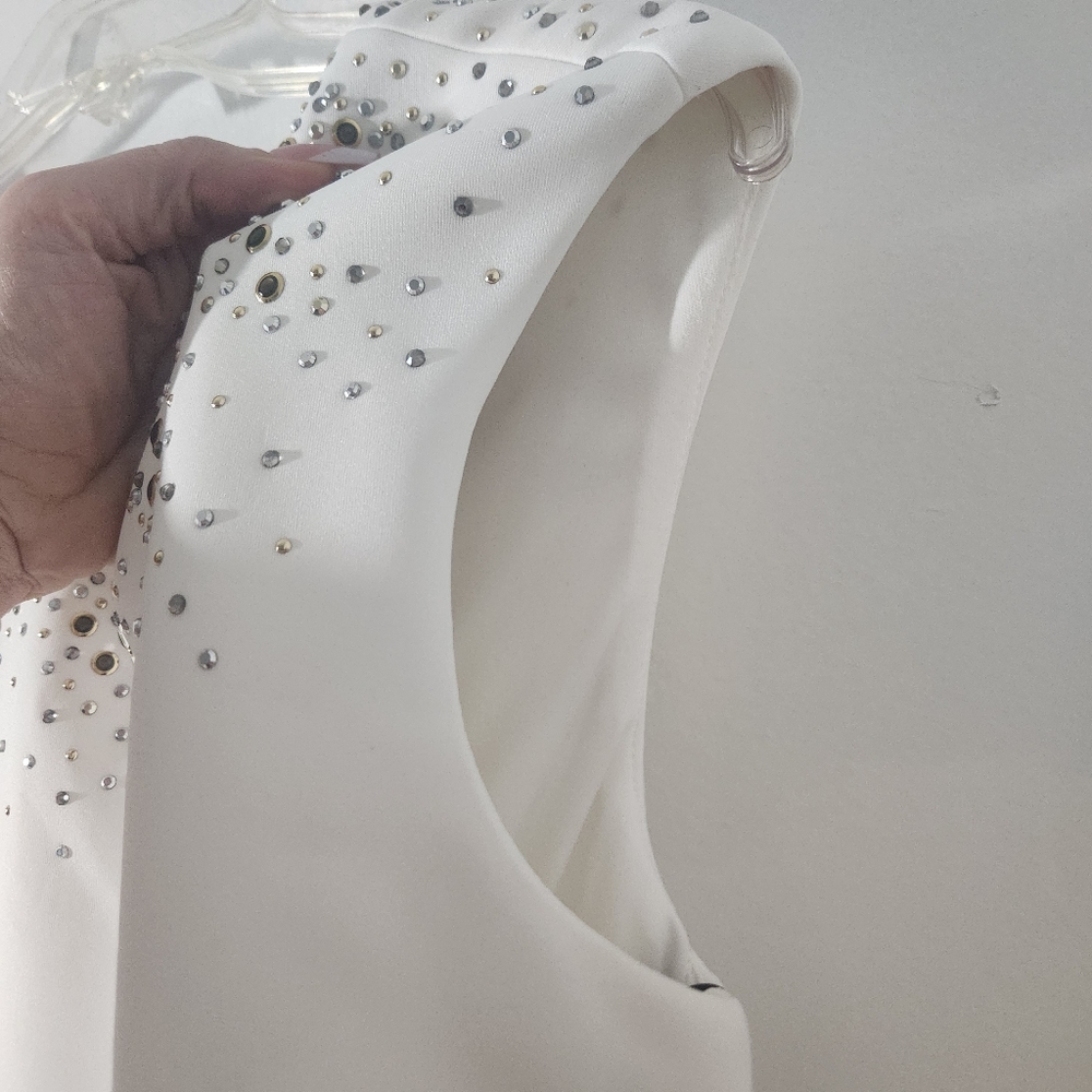 Calvin Klein Embellished Neckline Gold Silver White Sleeveless Dress NEW - Picture 3 of 13